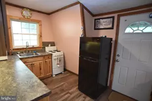 586 Cardinal View Rd, Paw Paw, WV 25434 - Photo 17