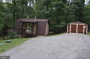 586 Cardinal View Rd, Paw Paw, WV 25434 - Photo 9