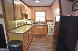 586 Cardinal View Rd, Paw Paw, WV 25434 - Photo 15