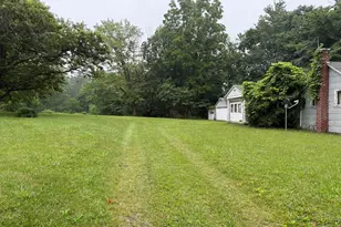 8423 Paw Paw Rd, Paw Paw, WV 25434 - Photo 17