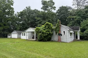 8423 Paw Paw Rd, Paw Paw, WV 25434 - Photo 15