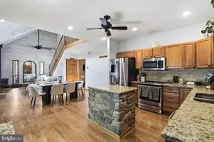 370 Hemlock Ct, Paw Paw, WV 25434 - Photo 5