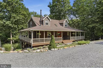 370 Hemlock Court, Paw Paw, WV 25434 - Photo 3