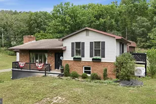 238 Landis Ln, Green Spring, WV 26722 - Photo 3