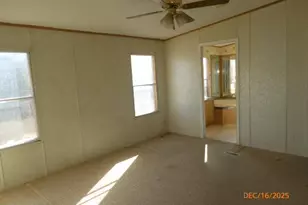 183 Sherman Dr, Augusta, WV 26704 - Photo 7