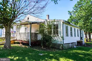 467 Center Ave, Romney, WV 26757 - Photo 1