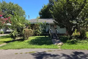 414 Center Ave, Romney, WV 26757 - Photo 29