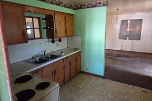 414 Center Ave, Romney, WV 26757 - Photo 17
