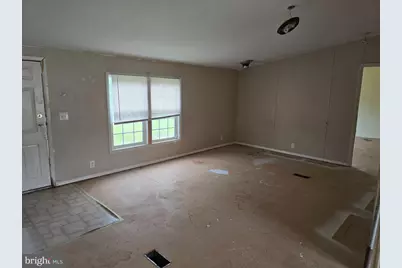 305 N River Run Boulevard, Delray, WV 26714 - Photo 19