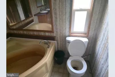 305 N River Run Boulevard, Delray, WV 26714 - Photo 11