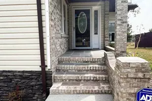 877 King Lear Dr, Charles Town, WV 25414 - Photo 3