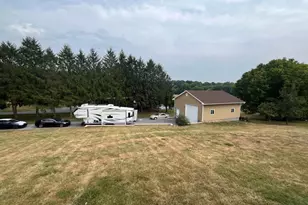 877 King Lear Dr, Charles Town, WV 25414 - Photo 47