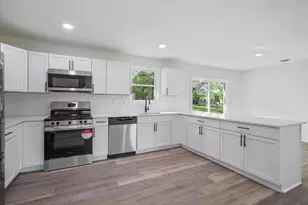 104 Carrell Ln, Charles Town, WV 25414 - Photo 9