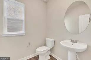 606 Mountain Laurel Blvd, Ranson, WV 25438 - Photo 7