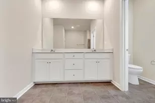 606 Mountain Laurel Blvd, Ranson, WV 25438 - Photo 17