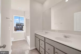 493 Mountain Laurel Blvd, Ranson, WV 25438 - Photo 15