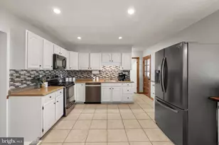 85 Keala Ct, Charles Town, WV 25414 - Photo 9