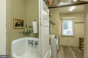 417 E Washington St, Charles Town, WV 25414 - Photo 57