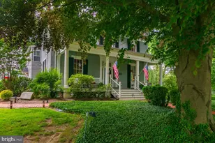 417 E Washington St, Charles Town, WV 25414 - Photo 3