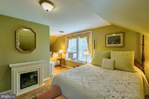 417 E Washington St, Charles Town, WV 25414 - Photo 65