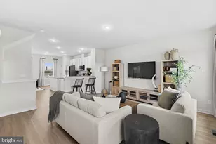 200 Huntwell W Ave, Ranson, WV 25438 - Photo 7