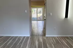 107 N Church St, Charles Town, WV 25414 - Photo 3