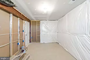 812 Lord Fairfax St, Charles Town, WV 25414 - Photo 61