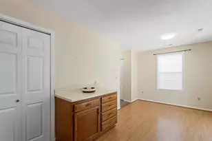 208 S Marshall St, Ranson, WV 25438 - Photo 11