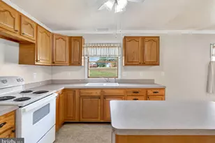 605 N Marshall St, Ranson, WV 25438 - Photo 15