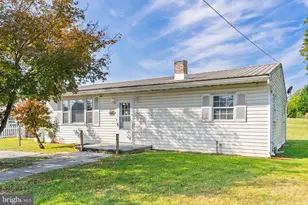 605 N Marshall St, Ranson, WV 25438 - Photo 1