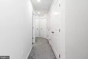 86 Extrovert Dr, Charles Town, WV 25414 - Photo 13