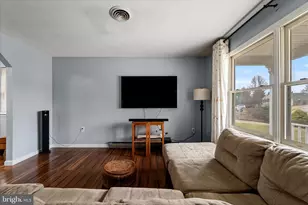 320 Beauregard Blvd, Charles Town, WV 25414 - Photo 9