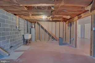 304 S Reymann St, Ranson, WV 25438 - Photo 31