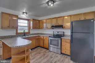 304 S Reymann St, Ranson, WV 25438 - Photo 13