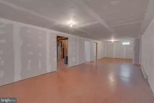 304 S Reymann St, Ranson, WV 25438 - Photo 27