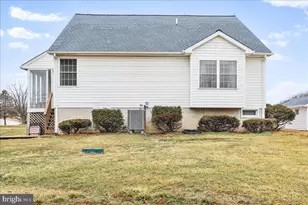 23 Teakwood Ct, Harpers Ferry, WV 25425 - Photo 7