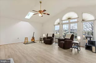 23 Teakwood Ct, Harpers Ferry, WV 25425 - Photo 11