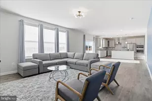 889 Barksdale Dr, Charles Town, WV 25414 - Photo 9