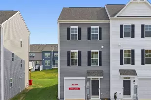 638 Newbury St, Charles Town, WV 25414 - Photo 1