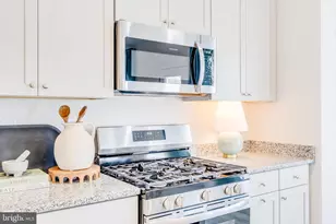 27 Ironwood Ct, Kearneysville, WV 25430 - Photo 3