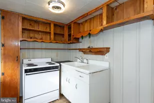 326 E Liberty St, Charles Town, WV 25414 - Photo 9