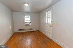 326 E Liberty St, Charles Town, WV 25414 - Photo 5