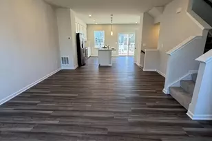 43 Rolling Branch Dr, Ranson, WV 25438 - Photo 7