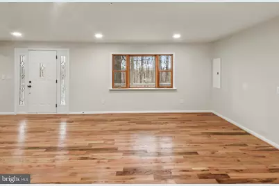 190 Smokey Bear Trail, Harpers Ferry, WV 25425 - Photo 5