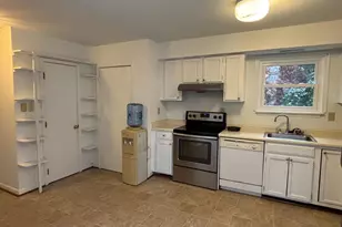 520 W Liberty St, Charles Town, WV 25414 - Photo 7