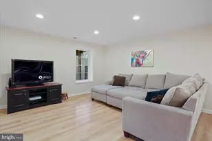 60 Village Cir, Harpers Ferry, WV 25425 - Photo 21