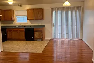 121 N Marshall St, Ranson, WV 25438 - Photo 9