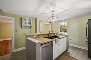 7 South St, Kearneysville, WV 25430 - Photo 5