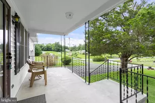 391 King St, Kearneysville, WV 25430 - Photo 5