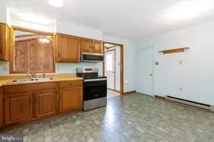 391 King St, Kearneysville, WV 25430 - Photo 13